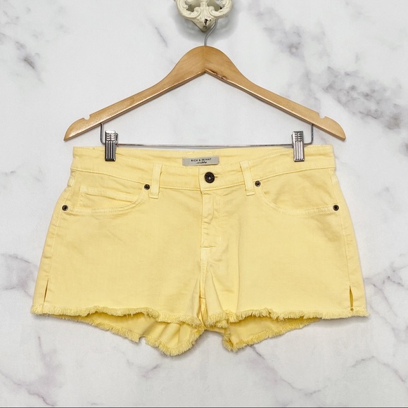 Rich & Skinny Pants - Rich & Skinny Yellow Mid Rise Cut Off Shorts Sz 29